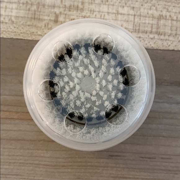 ❤️ Clarisonic Sensitive Cleansing Brush Head New in Box - Picture 4 of 9